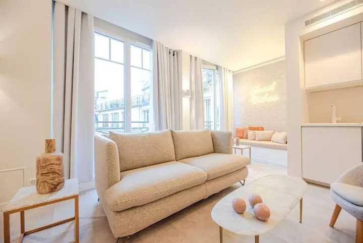 Superb Appt With Ac - 2bd-6p - Madeleine-opera Appartement Parijs