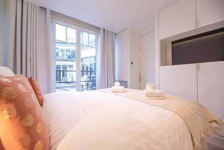 Appartement Superb Appt With Ac - 2bd-6p - Madeleine-opera Parijs